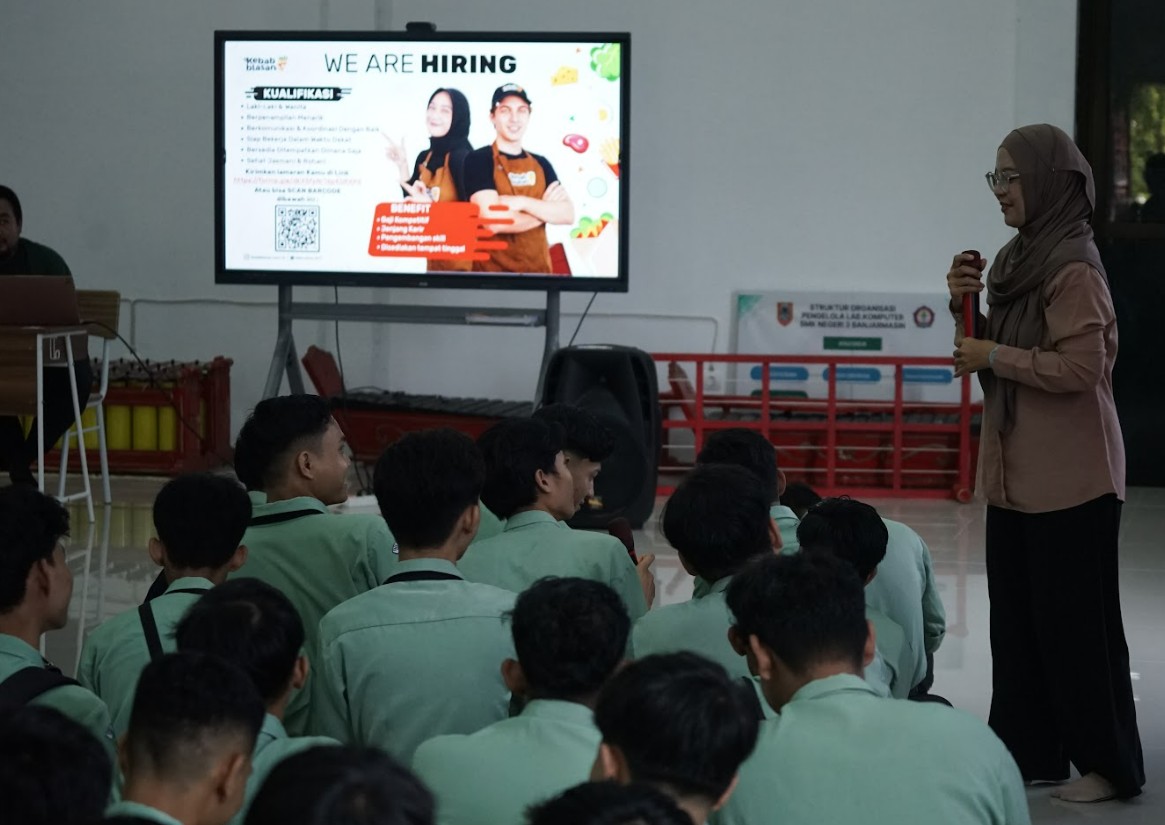 https://smkn3banjarmasin.sch.id/images/noimage.jpg