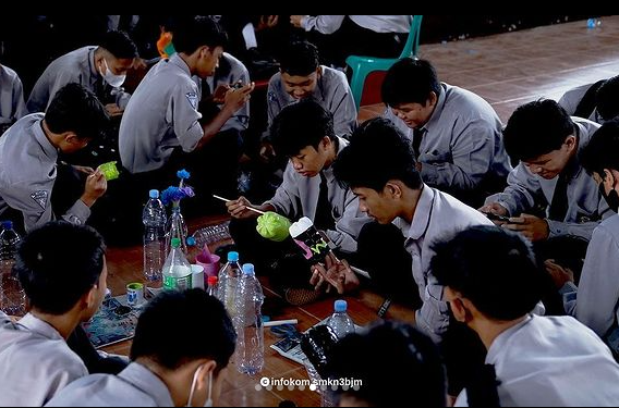 https://smkn3banjarmasin.sch.id/images/noimage.jpg