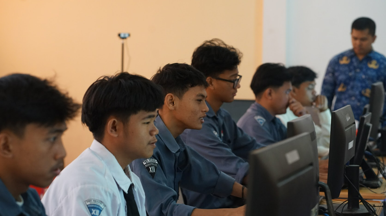 https://smkn3banjarmasin.sch.id/images/noimage.jpg