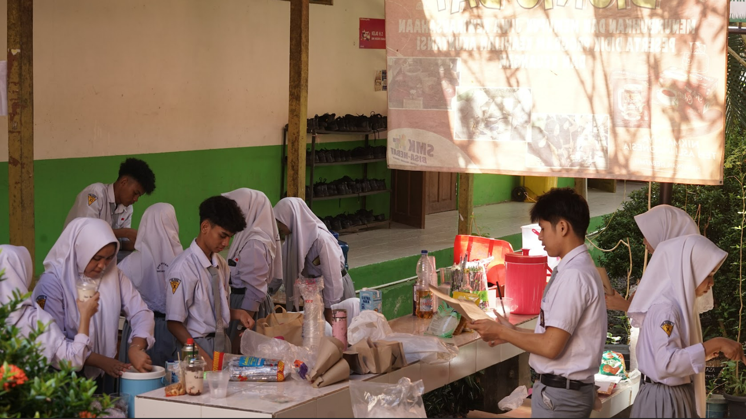 https://smkn3banjarmasin.sch.id/images/noimage.jpg