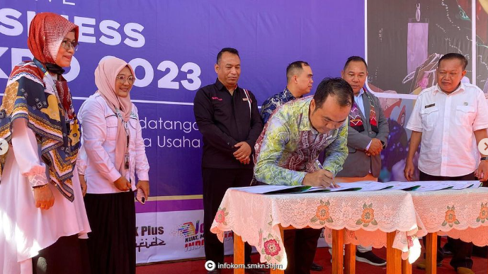 https://smkn3banjarmasin.sch.id/images/noimage.jpg