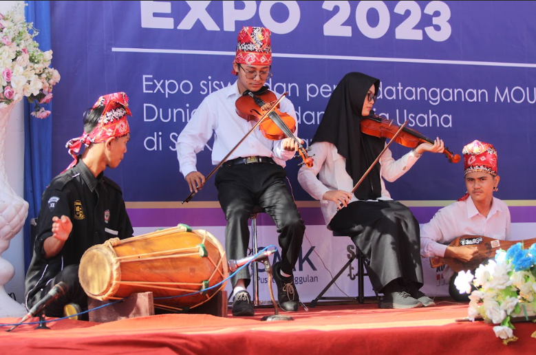 https://smkn3banjarmasin.sch.id/images/noimage.jpg